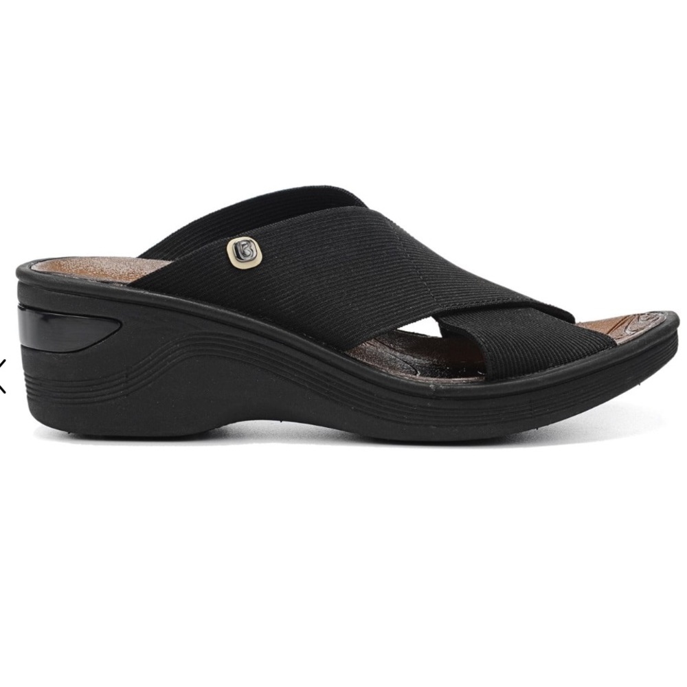 BZees Peep Toe Wedge Sandals